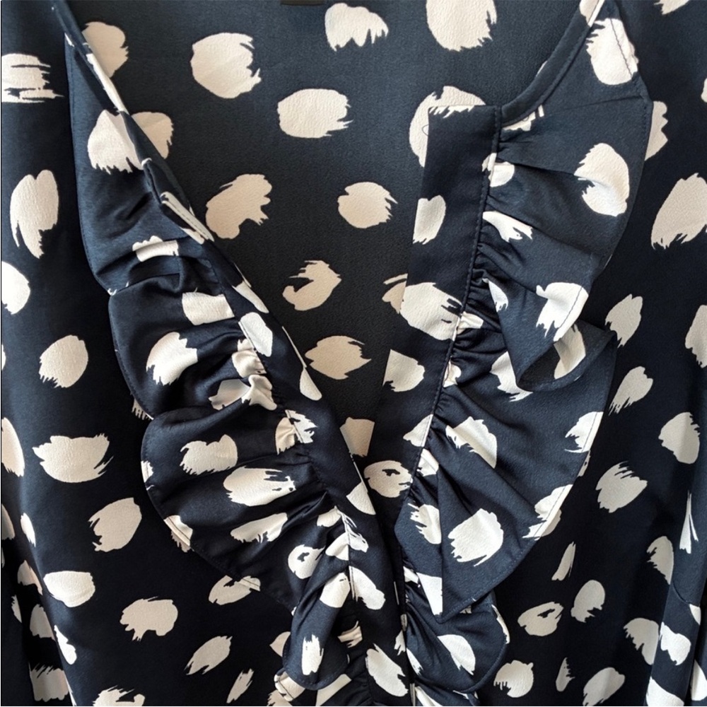 J. Crew Long Sleeve Ruffle Front Navy and White Brushstroke Print Blouse Large - Picture 4 of 10